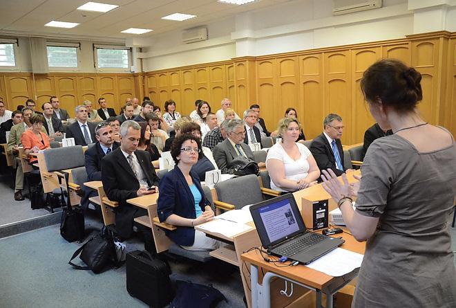 32 sajtóközlemény ZÁRÁSHOZ ÉRKEZETTA KEZEK PROJEKT- -SAJTÓKÖZLEMÉNY 2015.