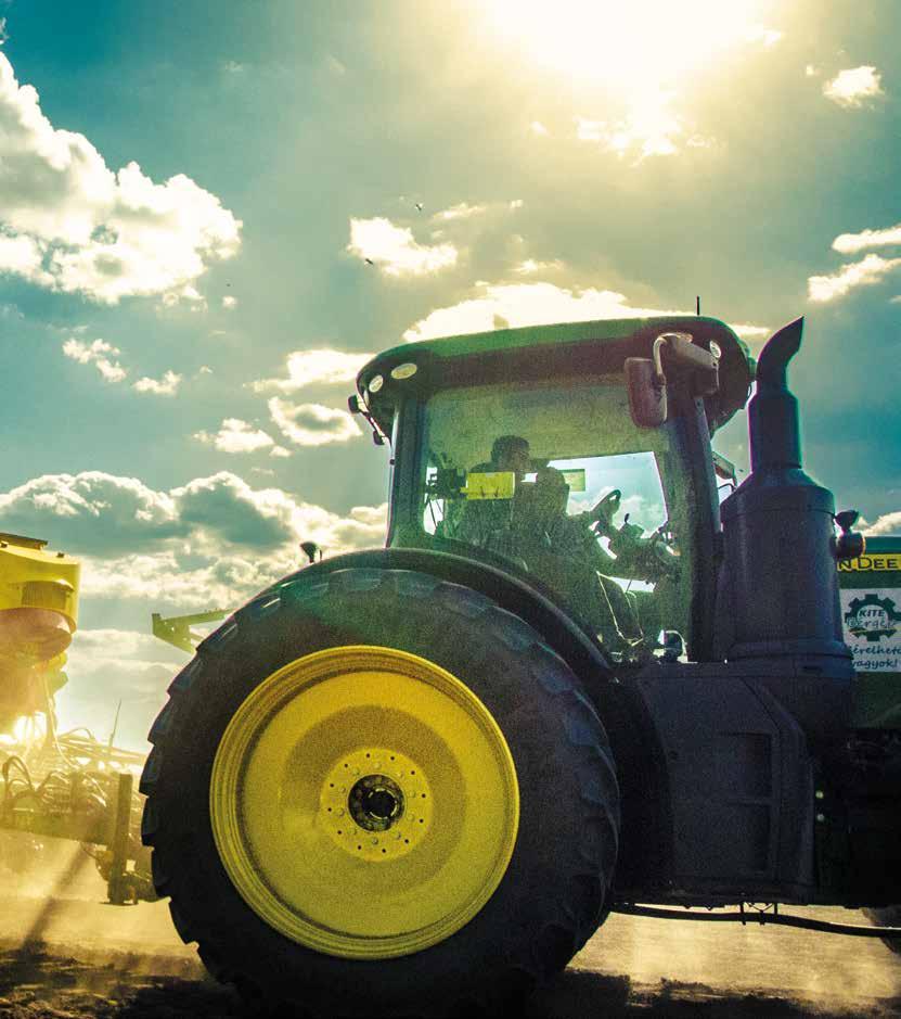 Gépajánlat 2017 kombinátor...106 Kongskilde Germinator SP kombinált magágykészítő...107 Köckerling Alrounder...108 Vetés JOHN DEERE 740A pneumatikus gabonavetőgép.