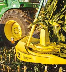 JOHN DEERE 8000 SOROZATÚ ÖNJÁRÓ SZECSKÁZÓGÉPEK Vásárlóink legyen szó állattenyésztőkről, biogáz üzemről, vagy éppen bérvállalkozókról egyértelműen meghatározták az új 8000 sorozat jellemzőit, hat fő