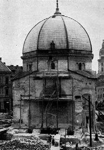 A vallási központ a dzsámivá átalakított székesegyház szerepe áttevődött a volt Szent Bertalan templom helyén emelt méretében is legjelentősebb Gázi /=győztes/ Kászim pasa dzsámijához.