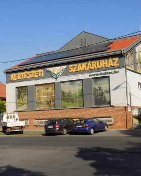 országút két oldala. A Honvéd utcáig tartó szakasz egyértelműen leválik az utca további részétől a négy és tízemeletes paneles beépítettsége okán.