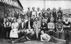 vizsgáztatásában. A második világháború alatt, 1943. január 21-től egy évre felfüggesztette, majd 1944.