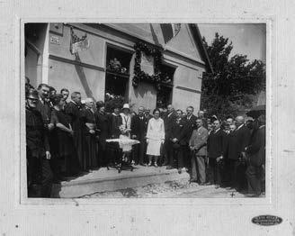 KISS GYULA (Működési ideje: 1921 1948) Kiss Gyula Budapesten tanult a Boronkay cégnél, utána önállóan dolgozott. Sebesülését követően tábori fényképész az első világháború végén.