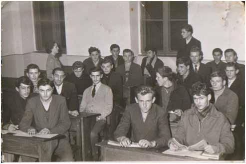 Műszaki Iskola Becse Матуранти електротехнике 1959.