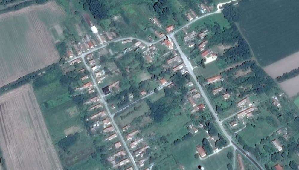 11 A belterület karaktere A szalagtelkes falvak egymás mellett fekvő keskeny, hosszú, szalag alakú belső telkei hosszanti oldalukkal érintkeznek és így alkotnak többszöri sorozatot.