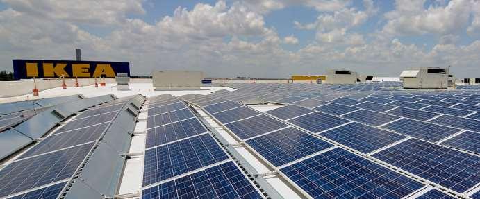 A napenergia hasznosítás Napenergia-hasznosítás iparági helyzetkép 2016.08.03. Az IKEA teheti olcsóvá a napelemet Az IKEA bejelentette, hogy napelemes energiatárolásra alkalmas rendszert fejlesztenek.