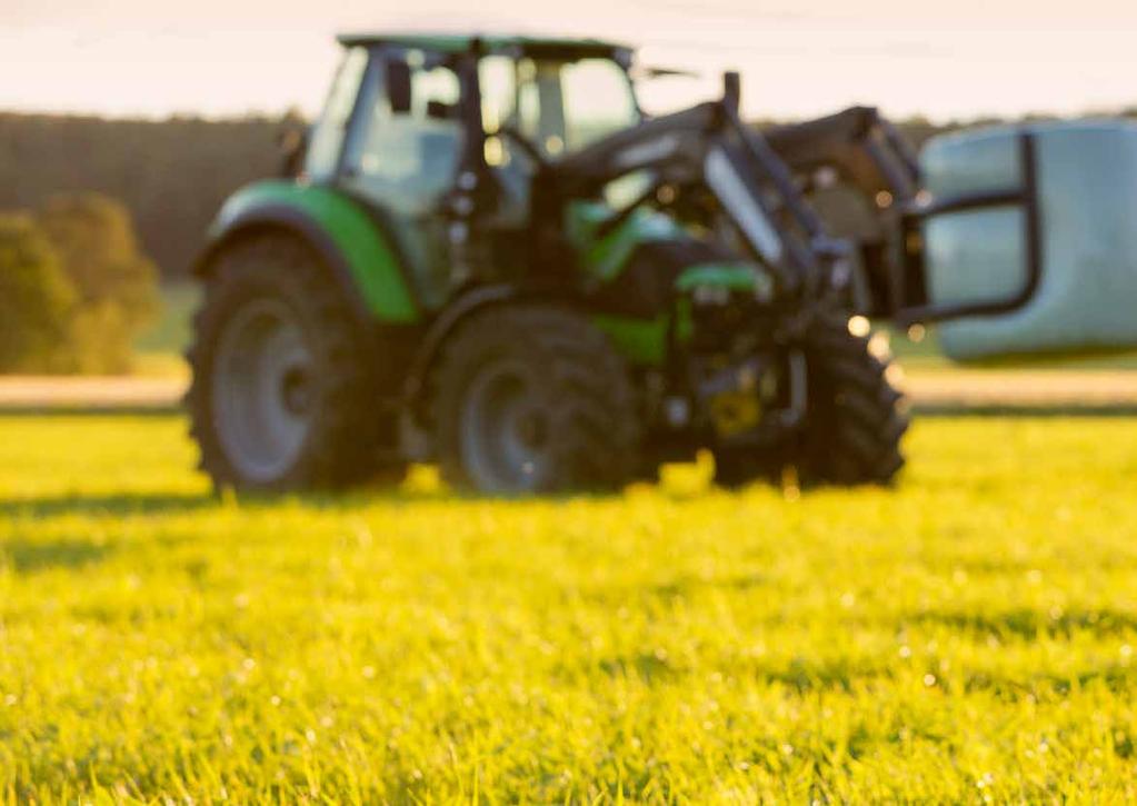 6 AZ ÚJ Q SOROZAT AZ ÚJÍTÓ The Az új new Quicke Quicke Q sorozatot Q-series a is modern engineered mezőgazdasághoz for modern farming. terveztük.