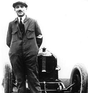 JÁNOS VIKTOR
