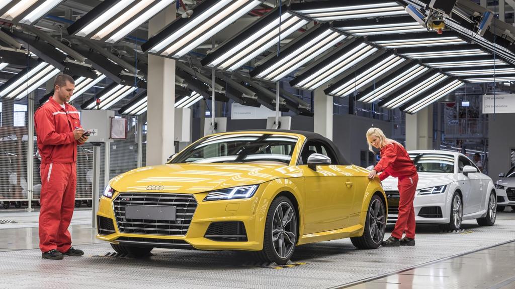 AUDI TT