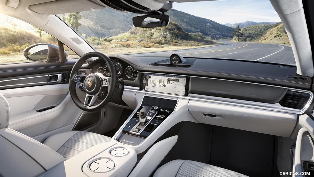 PORSCHE