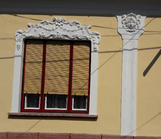 kapuépítménnyel még a mezővárosi lakóház építészet