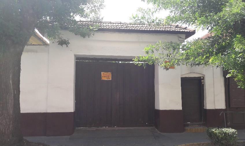 állapot: megfelelő Leírás: Az épület tömege, utcai
