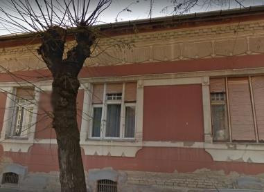 szorul Leírás: Az épület tömege, karakteres eredeti díszítései egyedi, és különleges