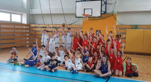 SENČAN apríl 2017 ŠPORT/SPEKTRUM 19 Rekreačný beh: Sylvia Urbancová MMM Košice - 6. miesto vo svojej kategórii, ČSOB Maratón Bratislava - 3. miesto vo svojej kat., WINGS For Life v Bratislave /charitatívny beh/ - 2.