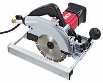 930 Ft 170 mm / 22,2 mm 6200 /perc 1400 Watt 0-45 0 5-44 / 0-38 mm 4,5 kg kengyelfogantyú villáskulcs SW 17 Központi vízellátás a váltótengelyen keresztül Erős fém kompozit ház az optimális