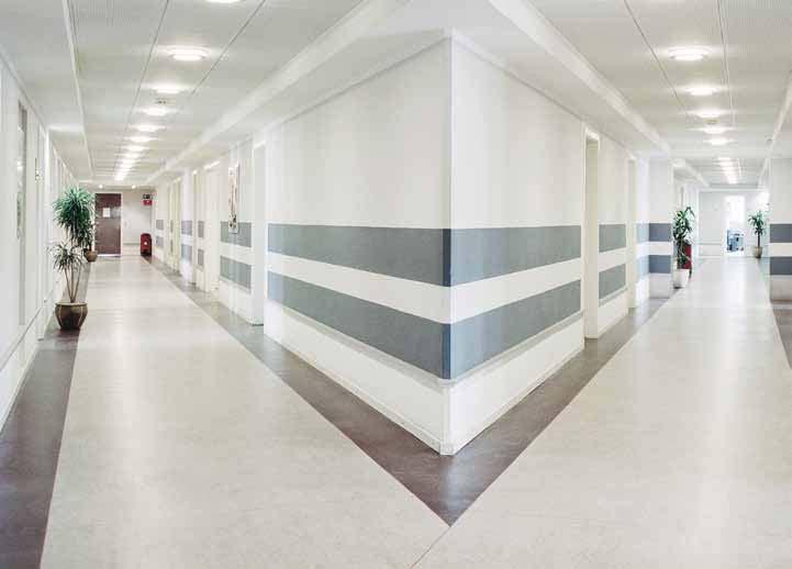 28 FOLYOSÓK Jelentlétérzékelővel szabályzott folyosóvilágítás Helyiség Funkció Megoldás A folyosókon egyforma, káprázásmentes Funkciók a folyosón: világításra van szükség.