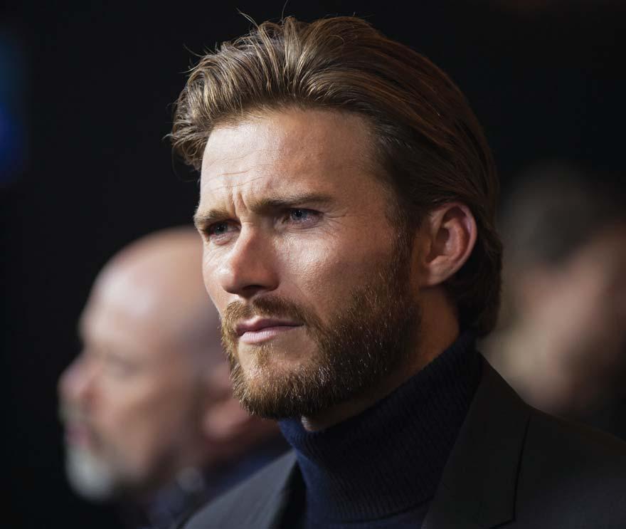 INTERJÚ SCOTT EASTWOOD Kiköpött édesapja, ráadásul hozzá hasonlóan ő sem egy szószátyár típus.