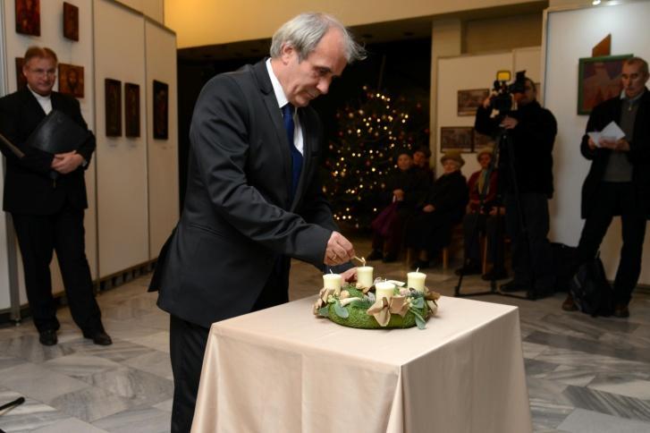 A hagyományos karácsony előtti tárlaton neves somogyi művészek, többek között Czóbel Marianna, D.