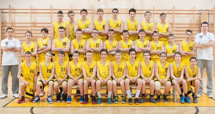 U14 fiú csapat Padon álló sor: Muránszky Márk, Kaló Márk, Kolok Balázs, Semmelweis Dániel, Szük Zsombor, Vámos Ádám, Uhlik Bálint, Barischin Balázs; álló sor: Kecskés István (), Keszthelyi Boldizsár,