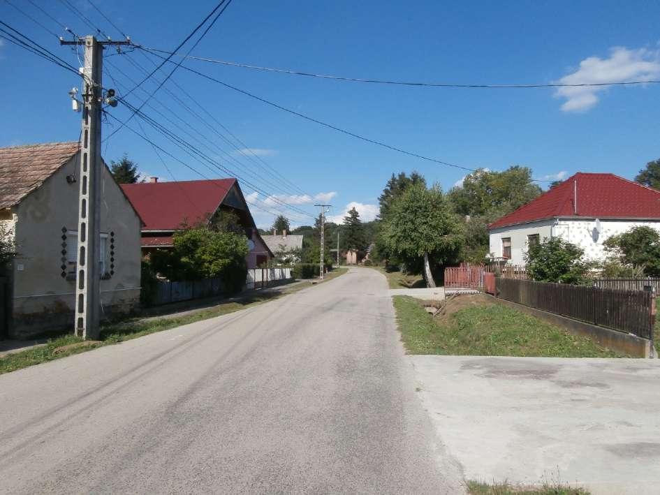 1. Bevezetés, köszöntő A múltban, amikor az egységes kultúrák stabilabbak és homogénebbek voltak, valamint sokkal szélesebb társadalmi megegyezés volt a szimbólumokkal kapcsolatban, ritkán volt
