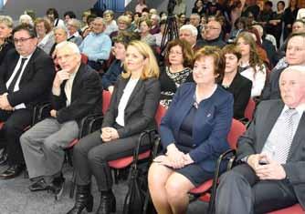 EPKO VKÜPER DRŽI Od leta 2016 podeljuje Slovenska zveza štipendijo»rozmarin«za aktivne mlade člane kulturni skupin.