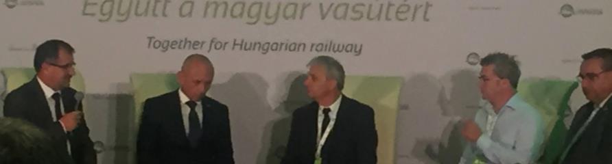 ide. A GYSEV-nek eddig is fontos volt a konténerszállítás, most a lehetőség meg van arra, hogy az ez irányú forgalom többletmunkát hozzon, természetesen többletbevétellel. Dr.