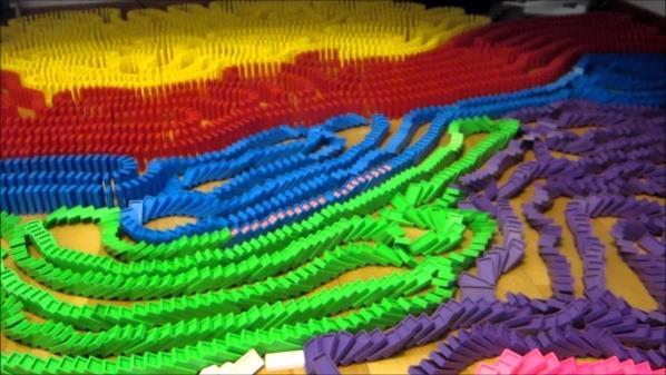 Legohíd - minimum 12 fő A LEGO híd egy meglepően hatékony csapatépítő játék, amely a résztvevők problémamegoldó és kommunikációs képességeit teszteli és fejleszti.