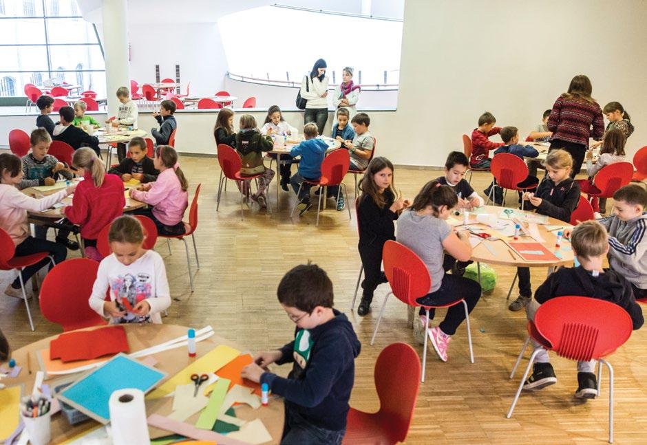 CSR-BESZÁMOLÓ 2016 ka, de az is nagyon fontos, hogy tetsszen. Ha lehet, jövőre is szívesen eljövök. Szonja tapasztalt vásárlátogató, már korábban is részt vett ilyen foglalkozáson.