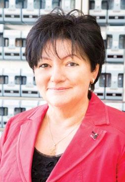 Azok a frissen végzettek, akik nem kapnak központi gyakornoki, vagy rezidensi státuszt, havi 25 ezer forintot kell a képzésért fizessenek.
