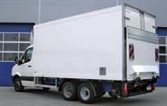 80 CAMION TRUCK&BUS 2009/8 KALEIDOSZKÓP ÚJ VW CRAFTER-KRESS KOMBINÁCIÓ Bár nálunk még nem elterjedt a 3,5 tonnás mini nyerges vontatón és egy fix felépítményként kapcsolódó egytengelyes félpótkocsis