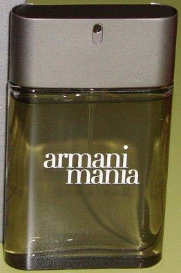 A dióolaj egyes finomabb parfümökben alapanyagként szerepel, ilyen például Giorgio Armani "Mánia" fantázianevű parfümje is.