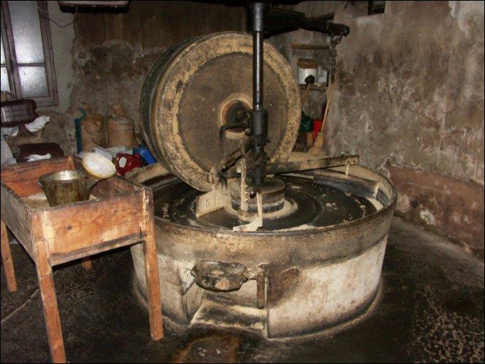 Hidraulikus prés: Sarlat-ban Moulin de la Tour néven működik egy