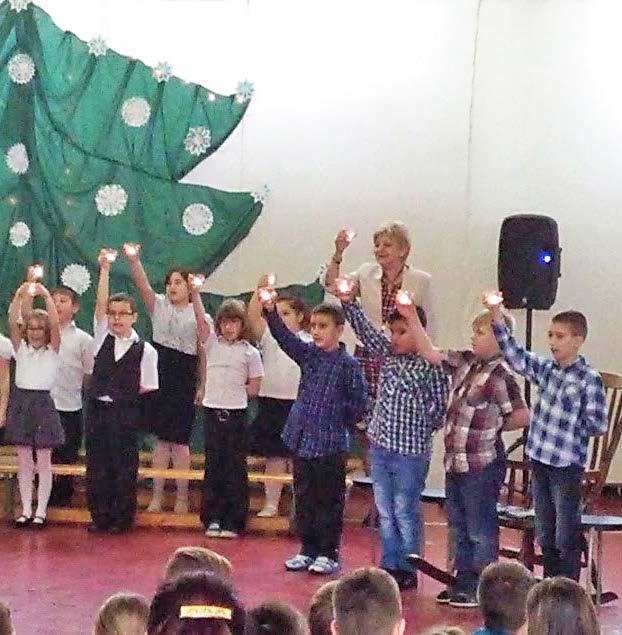 A mi különleges karácsonyunk A karácsony különleges időszaka az évnek. Nagy várakozás előzi meg, talán túlságosan is nagy elvárásokat fogalmazunk meg. Mit adjunk? Hogyan díszítsük fel a fát, a lakást?