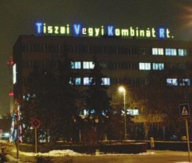 május 1-től a Lakkfesték- és Műgyantagyár vegyes vállalatként műkődött tovább az KZO-val.