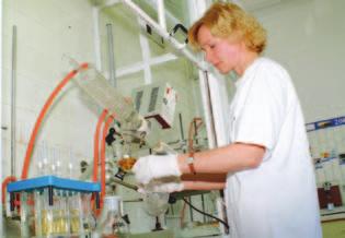 z ISO 9000 szerinti minőségirányítási rendszereket a társaság üzemeiben 1991-94 között