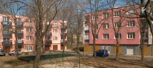 Amikor felépült, igazi szocialista luxus-lakótelep volt óvodával, boltokkal, mérő nélküli gáz- és vízszolgáltatással, városi buszközlekedéssel.