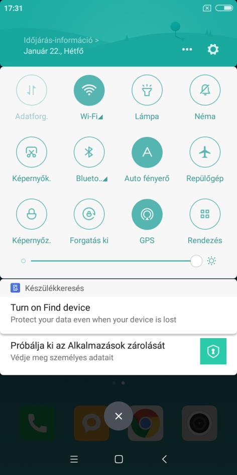 ÁLLAPOTSOR ÉS ÉRTESÍTÉSI SÁV 1. A készenléti kijelző felső sora az állapotsor, az események itt ikon formájában jelennek meg: 2.