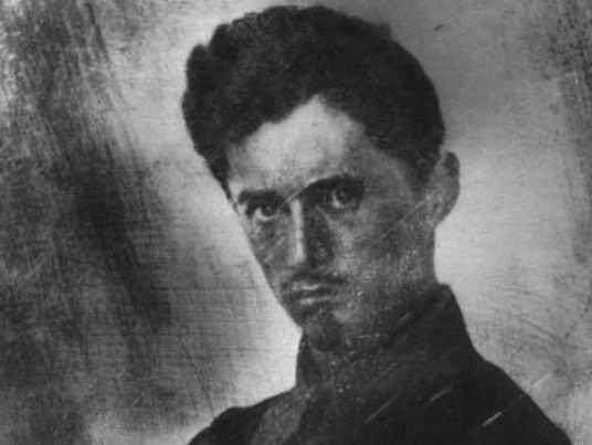Vizuális antropológia A vizuális antropológia nem más, mint vizuális rögzítés, a jelen és a múlt útjainak leírása bizonyos közösségekben. A gyakorlat felé orientálódik, arra fókuszál.