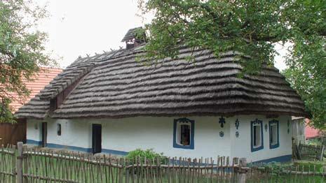 A Magyarországi Tájházak Szövetsége tájékoztató lapja Tájház és Múltidéző Ház Füzéren az 1870-es éveket idéző tájház bővítése csűrrel, valamint az 1940-es és 1950-es éveket idéző lakóépület