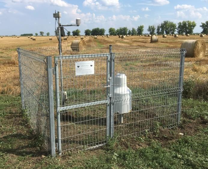 Location of monitoring stations Az OVF által létesített (fő) állomáshálózat mellett lehetőség nyílik a gazdálkodók számára, hogy a rendszerhez további saját, egyszerűbb felépítésű (kiegészítő)