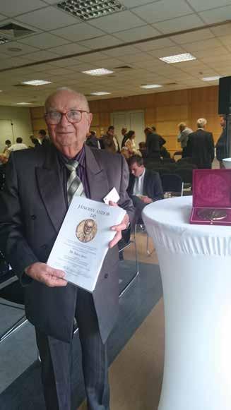Dr. Bakos János a NAIK HAKI nyugalmazott főosztályvezetője Jánossy Andor díjban részesült Urbányi Béla, Lehoczky István A Jánossy Andor díjat az Öko-forrás Közhasznú Alapítvány Kuratóriuma alapította
