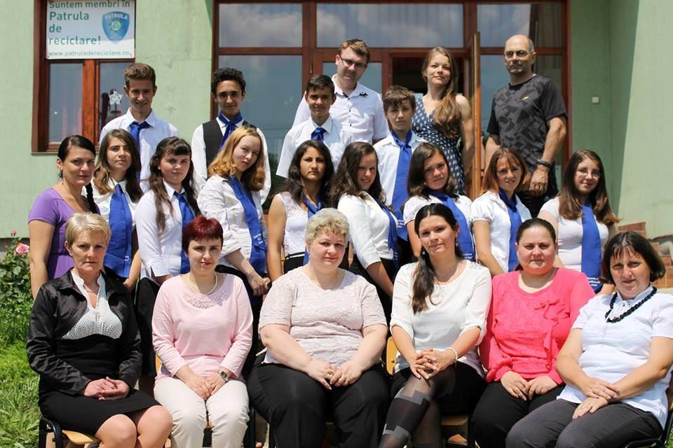 12 KÖZSÉGI DOBSZÓ 2015 MÁJUS Elballagott a VIII.