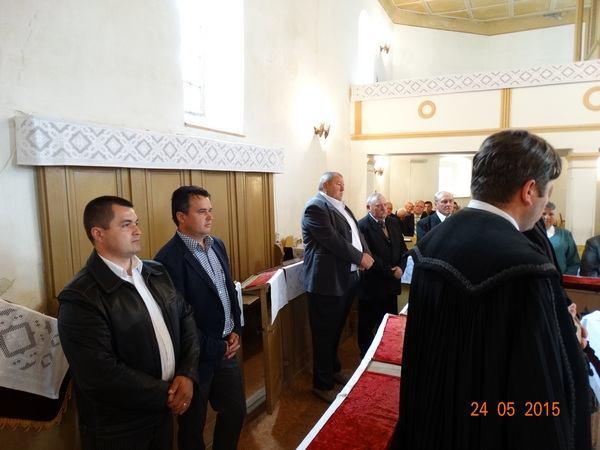 A kettős ünnep hálaadó istentisztelettel vette kezdetét, amelyen Miklós Csaba Péter lelkipásztor az Apcsel. 2,37-39 alapján hirdette Isten igéjét Az ApCsel 2.