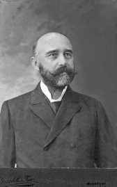 Felesége: Rosenberg Adolfné, szül. Robicsek Júlia (*1853. Bácsalmás? 1912. Bácsalmás). Gyermekei: R. Miksa (*1872. Bácsalmás- 1905. Bácsalmás) és R.Emil (*1877.