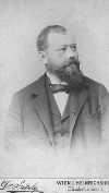 NEMZETŐRÖK GRÜNBAUM SIMON: (*1783-1875.) 1783-ban született Bácsalmáson. A bácsalmási zsidó hitközség egyik elöljárója volt. 1875. március 26-án, 92 éves korában hunyt el, 73 utódot hagyva maga után.