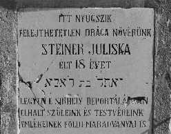 KÖSZÖNETNYILVÁNÍTÁS Mindazoknak akik felejthetetlen jó Juliska leányom elhúnyta alkalmával részvétük nyilvánításával fájdalmunkat enyhíteni