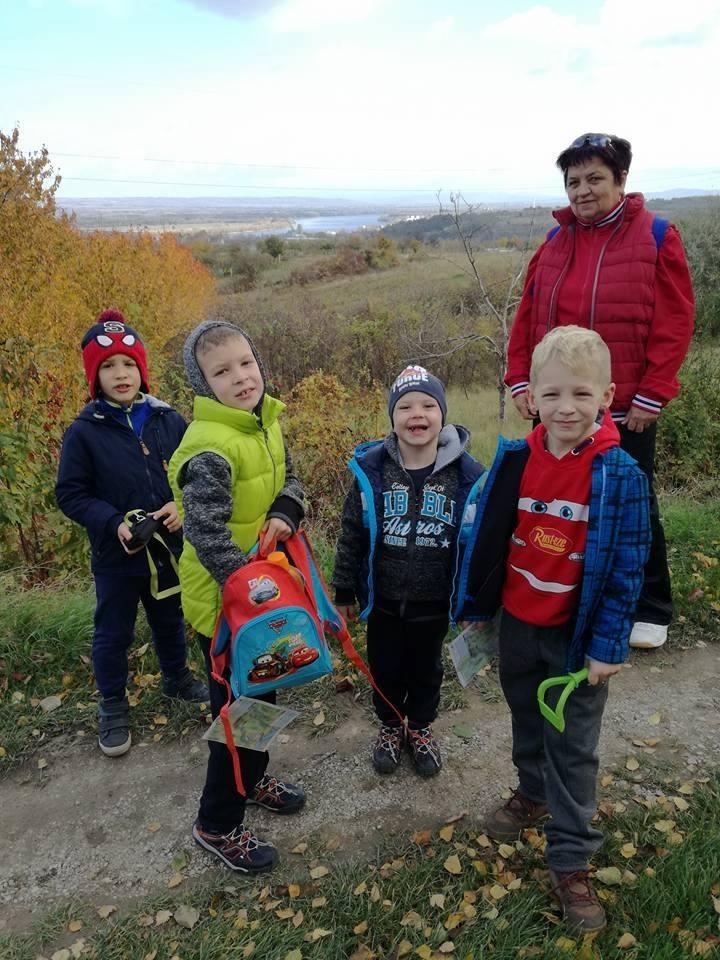 Szabadidős turisztikai termékek Útjára indítottuk Komárom-Esztergom megye legújabb túrasorozatát, a Hódító Túrákat, amelyhez első évben Dorog, Kesztölc és Lábatlan csatlakozott, és összesen 900 fő