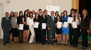 rodnej súťaže olympiády nemeckého jazyka. V júli 2012 sa v nemeckom Frankfurte nad Mohanom konalo medzinárodné kolo olympiády v nemeckom jazyku a naša študentka Brigitte Horváthová obsadila krásne 3.