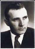 Na prvú spartakiádu v roku 1955 cestovalo z našej školy do Prahy 48 chlapcov a 24 dievčat. Riaditeľ školy Ladislav Gunda otvára školský rok 1959/60.