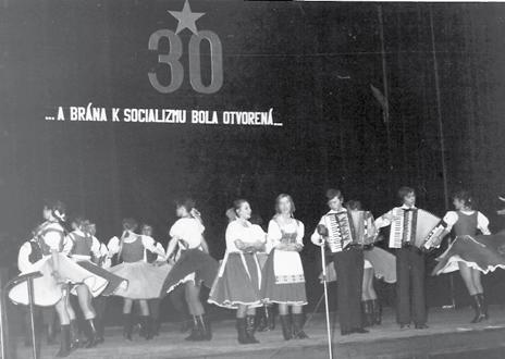 Neskôr tieto družobné styky zanikli. V sedemdesiatych rokoch bolo našou družobnou školou Gymnázium v Znojme.